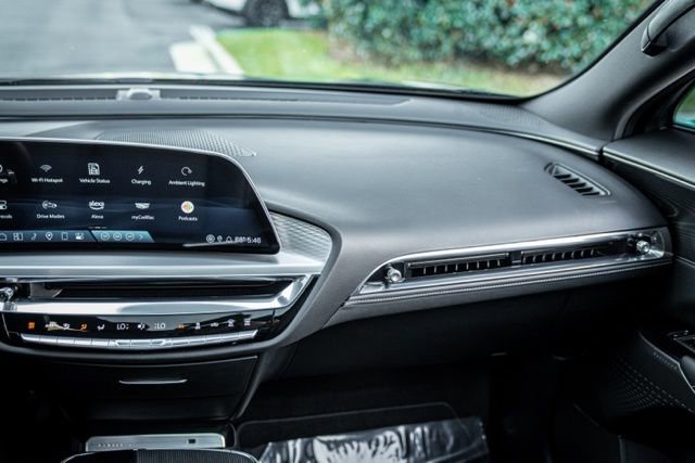 Used 2024 Cadillac Lyriq Tech image 27