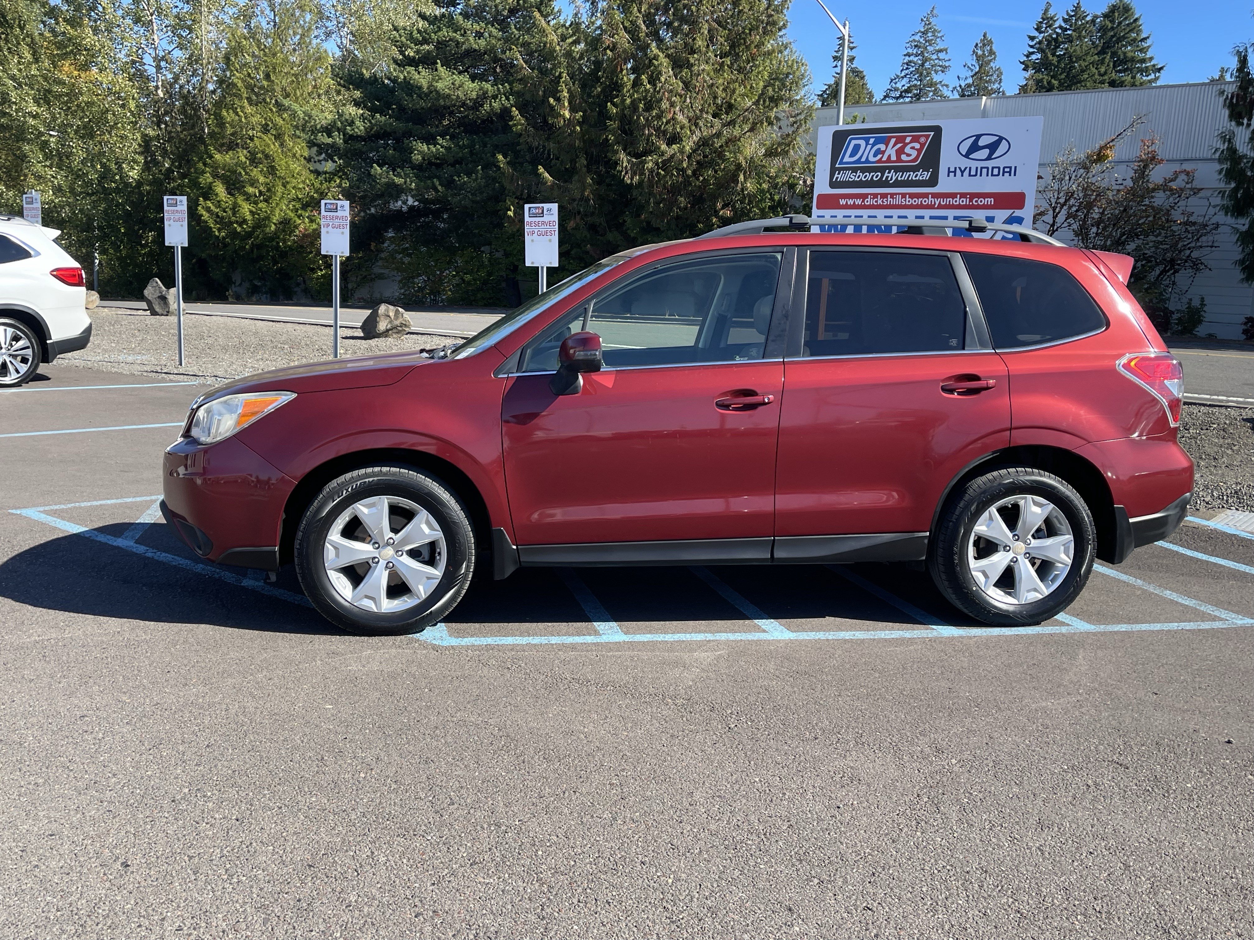 Used 2014 Subaru Forester 2.5i Touring AWD/4WD image 2