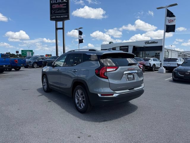 Used 2023 GMC Terrain SLT w/ Infotainment Package II FWD image 7