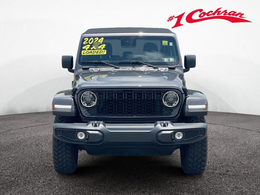 Used 2024 Jeep Gladiator Sport AWD/4WD image 32