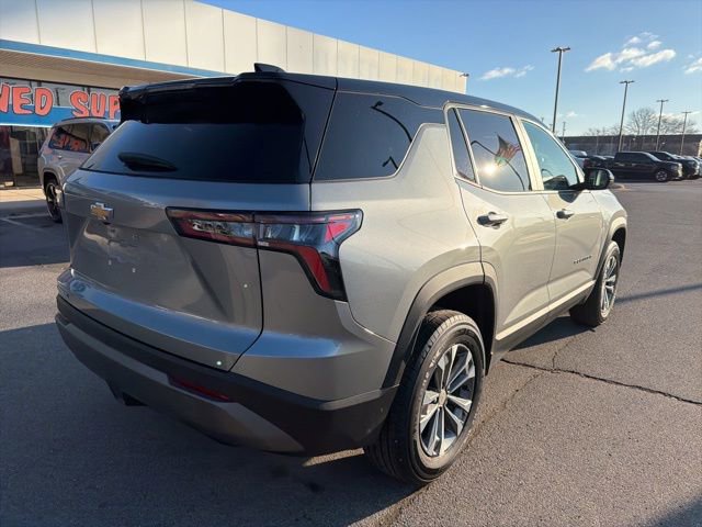 Used 2025 Chevrolet Equinox LT image 3