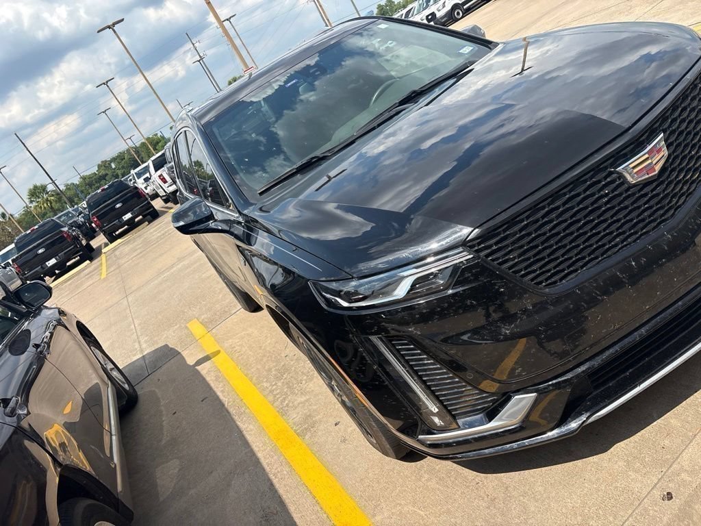 Used 2025 Cadillac XT6 Luxury