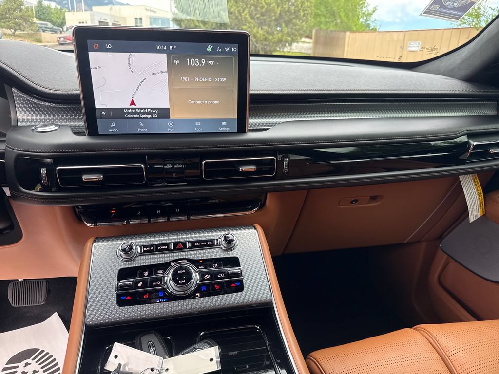 Certified 2023 Lincoln Aviator Black Label w/ Dynamic Handling Package AWD/4WD image 16