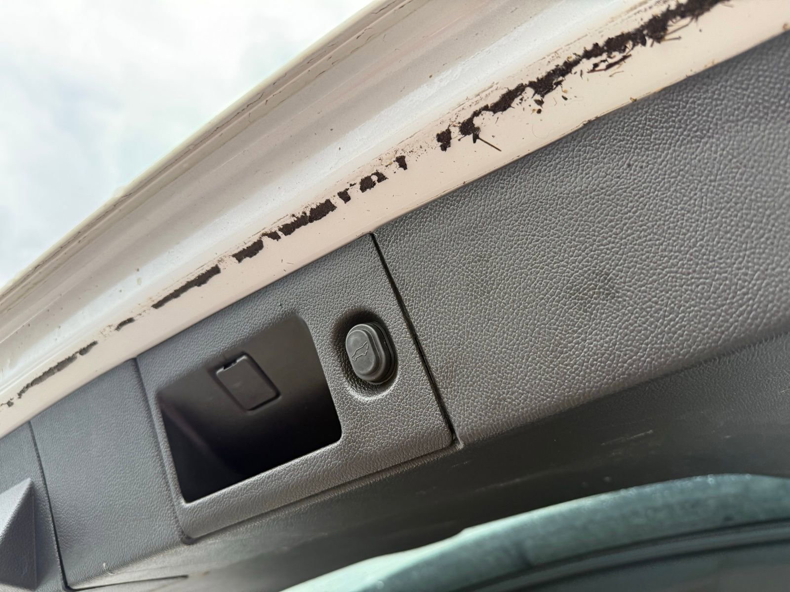 Used 2018 Chevrolet Tahoe Premier image 32