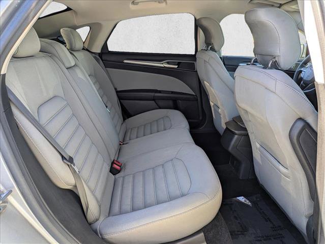 Used 2015 Ford Fusion S image 18