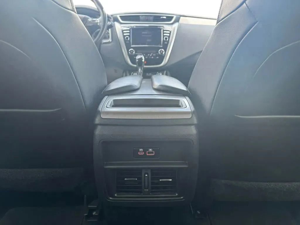 Used 2023 Nissan Murano SV AWD/4WD image 18