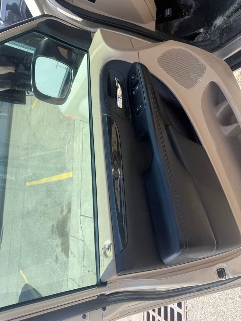 Used 2015 Dodge Grand Caravan American Value Package FWD image 9