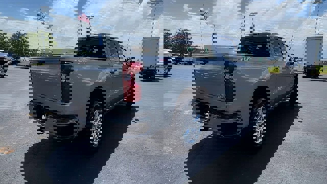 New 2025 Chevrolet Silverado 1500 Custom image 8