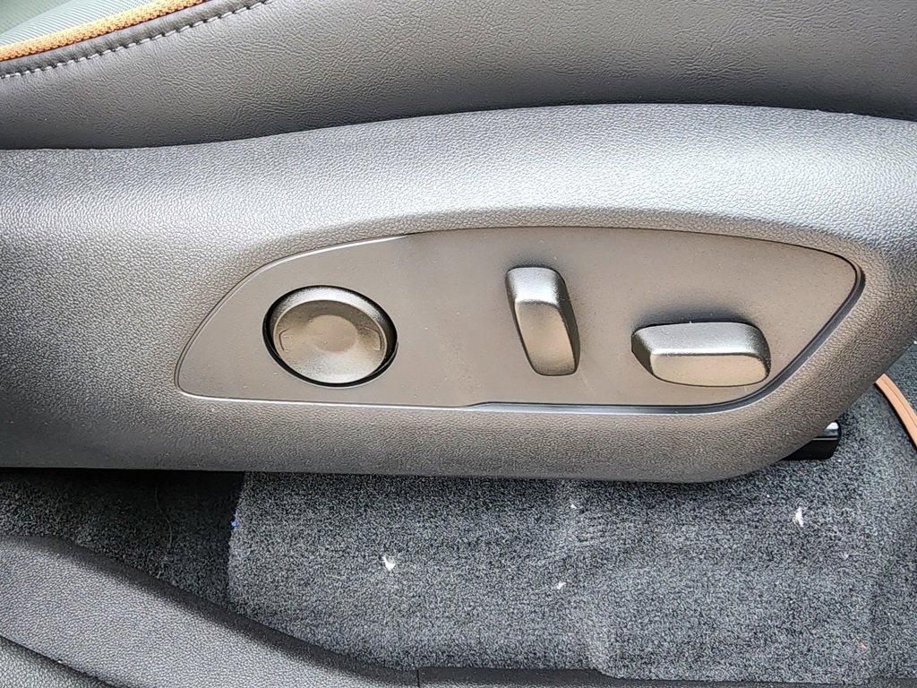 New 2026 GMC Acadia AT4 w/ Super Cruise Package image 43