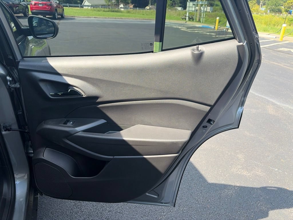 New 2026 Chevrolet Trax RS w/ Driver Confidence Package FWD image 30