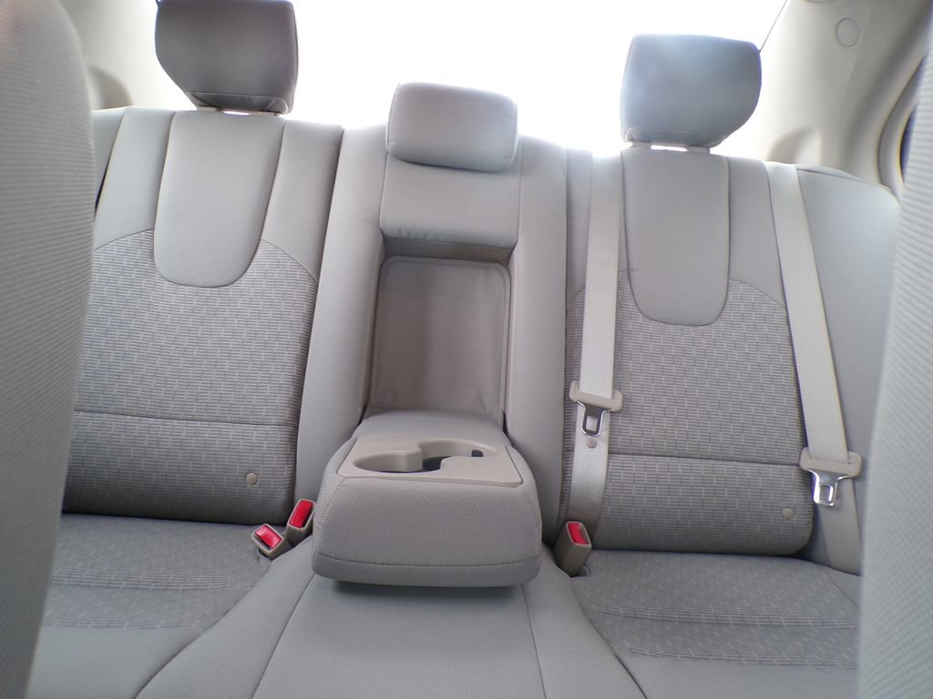 Used 2012 Ford Fusion SE FWD image 10