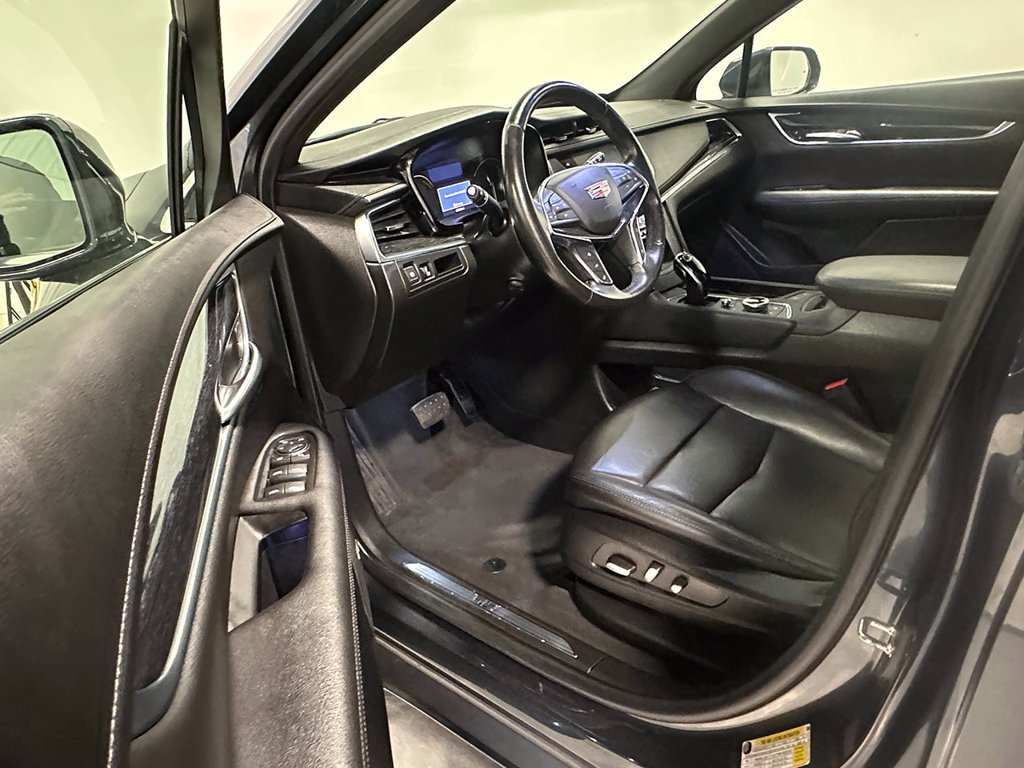 Used 2020 Cadillac XT5 Premium Luxury AWD/4WD image 18