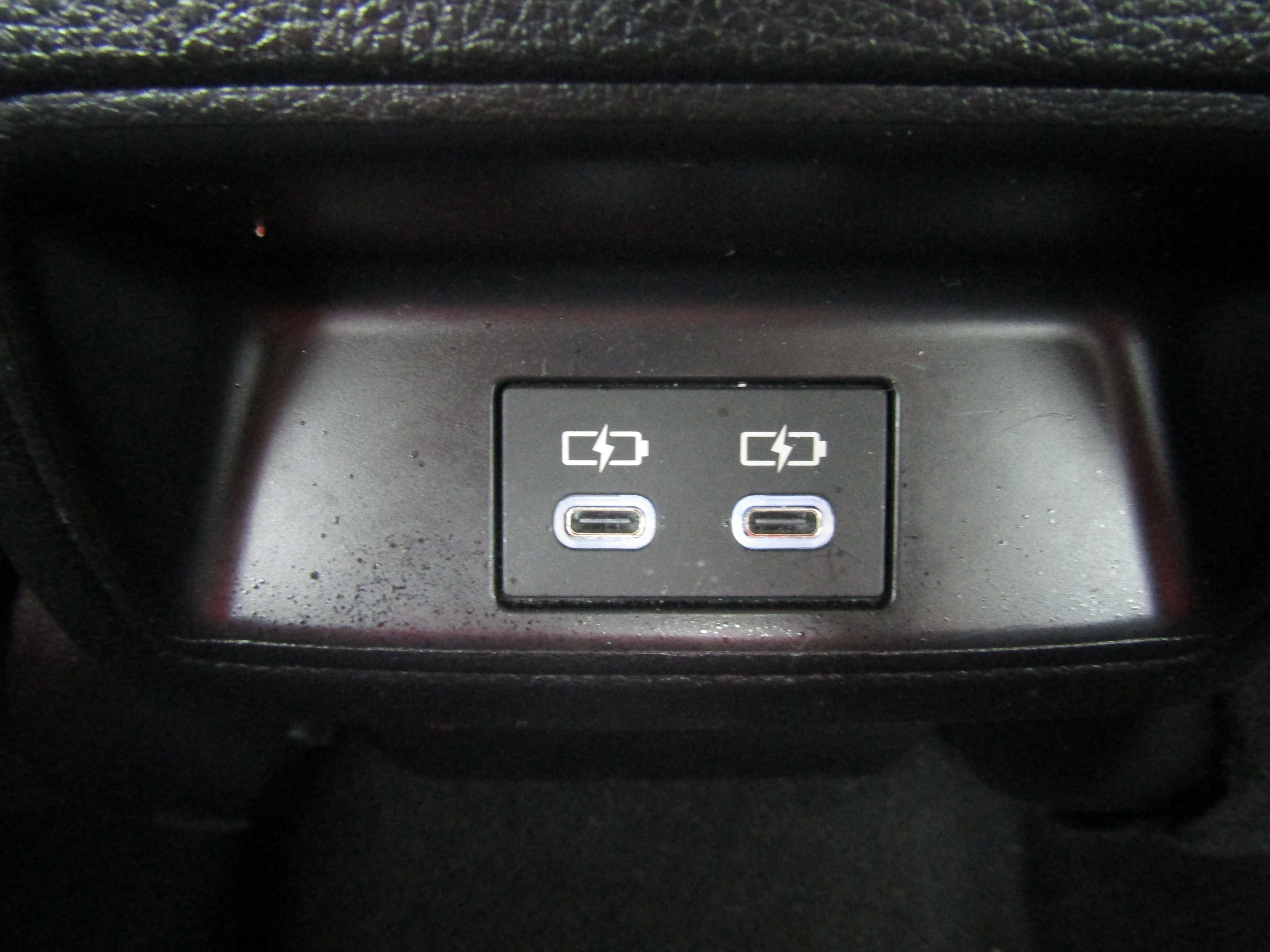 Used 2025 Toyota Corolla LE image 31