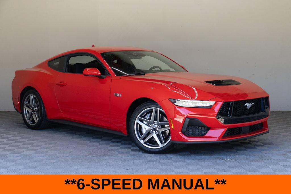 Used 2025 Ford Mustang GT RWD image 2