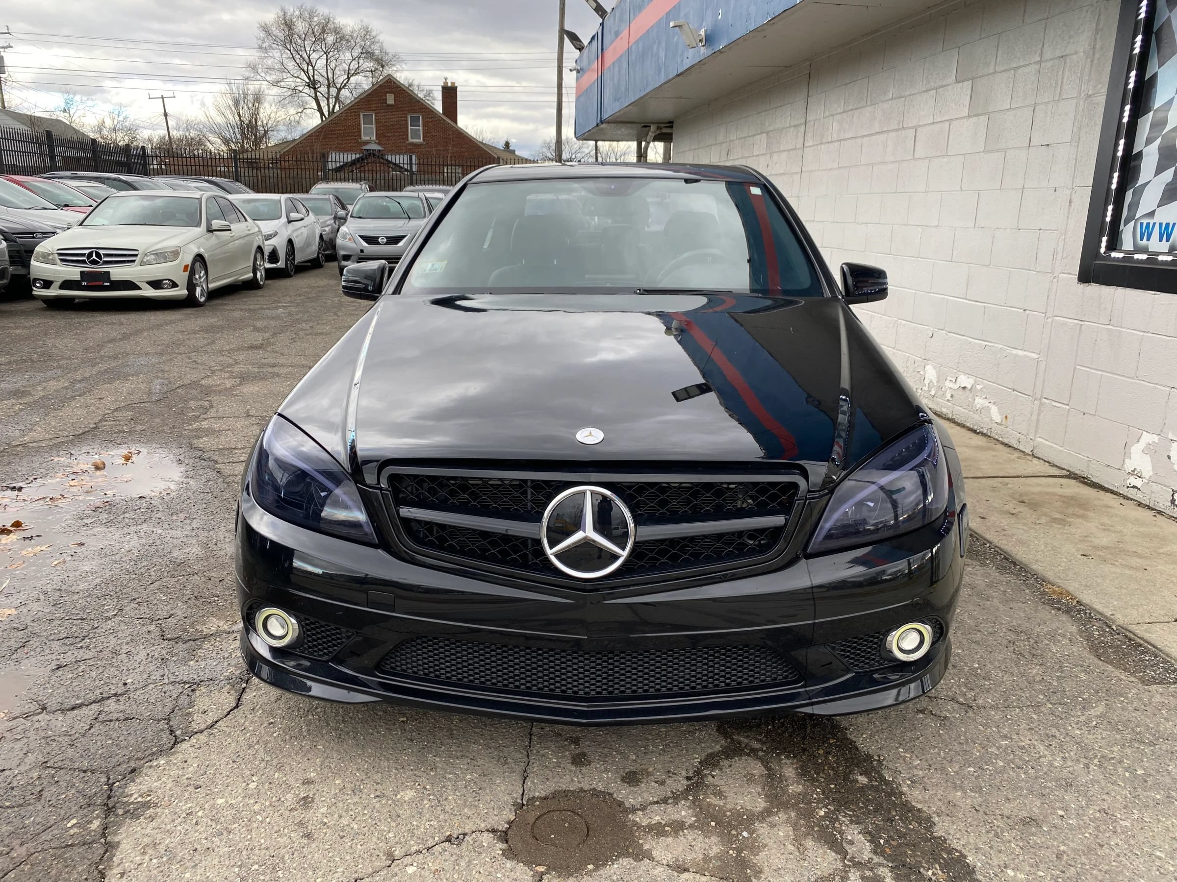 Used 2011 Mercedes-Benz C 300 4MATIC Sedan image 5