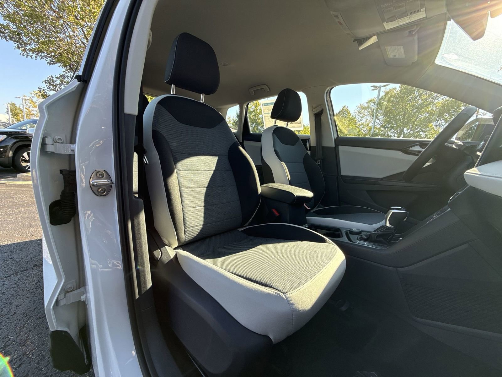 New 2025 Volkswagen Taos S image 25