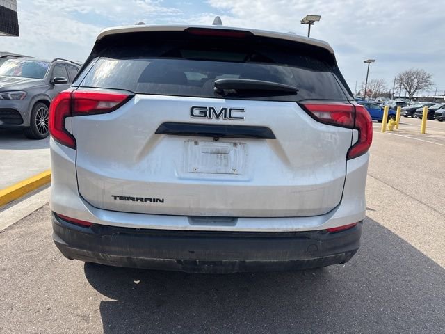 Certified 2020 GMC Terrain SLE w/ Driver Convenience Package image 9
