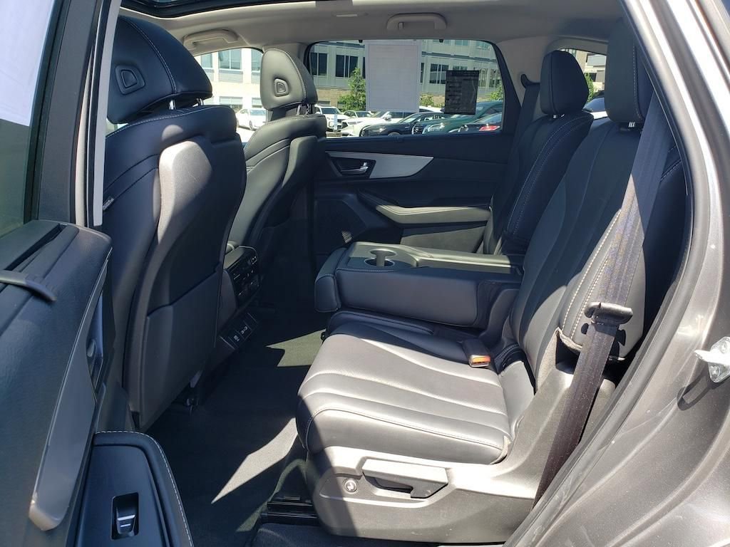Certified 2023 Acura MDX SH-AWD w/ Technology Package image 32