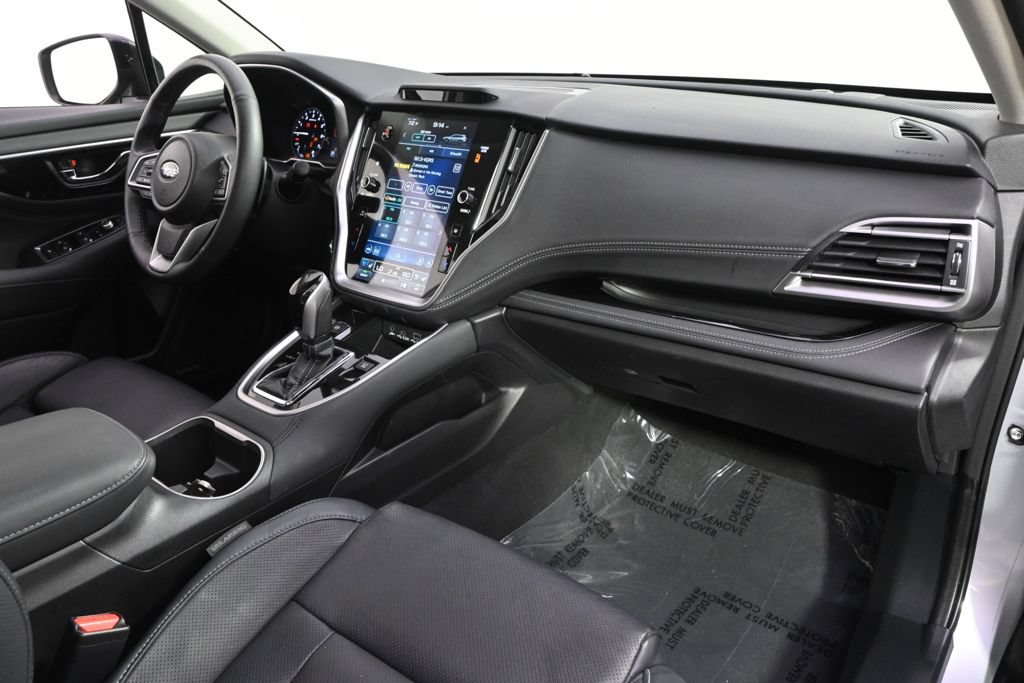 Used 2023 Subaru Outback Touring AWD/4WD image 14