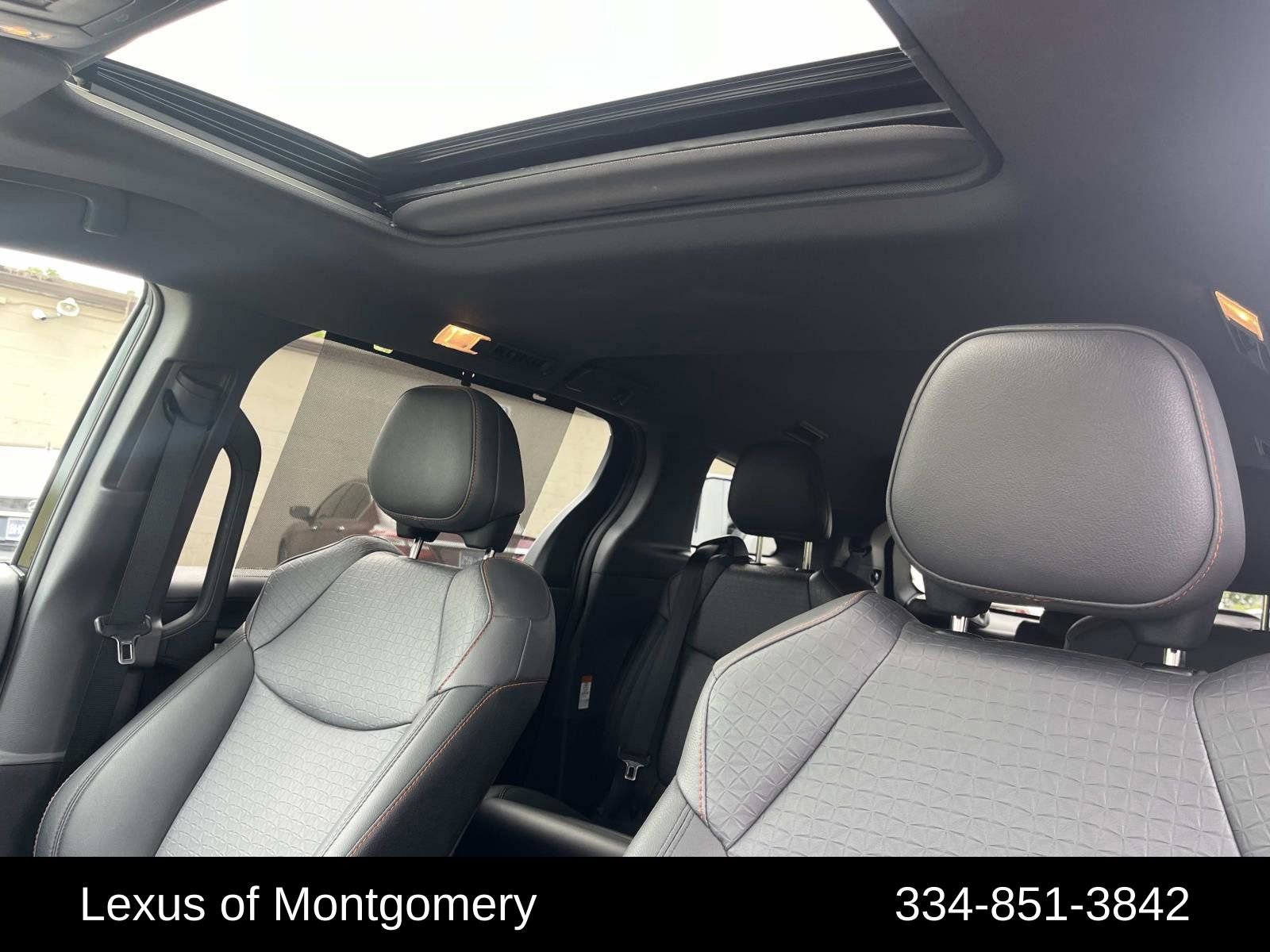 Used 2021 Toyota Sienna XSE image 21