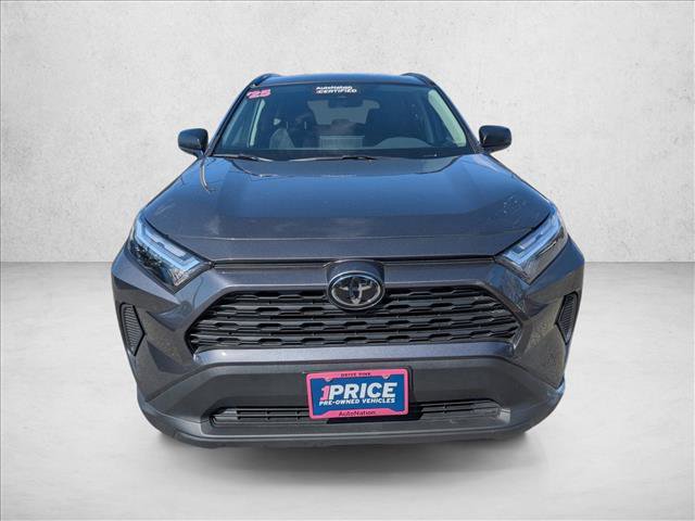 Used 2025 Toyota RAV4 LE video 2