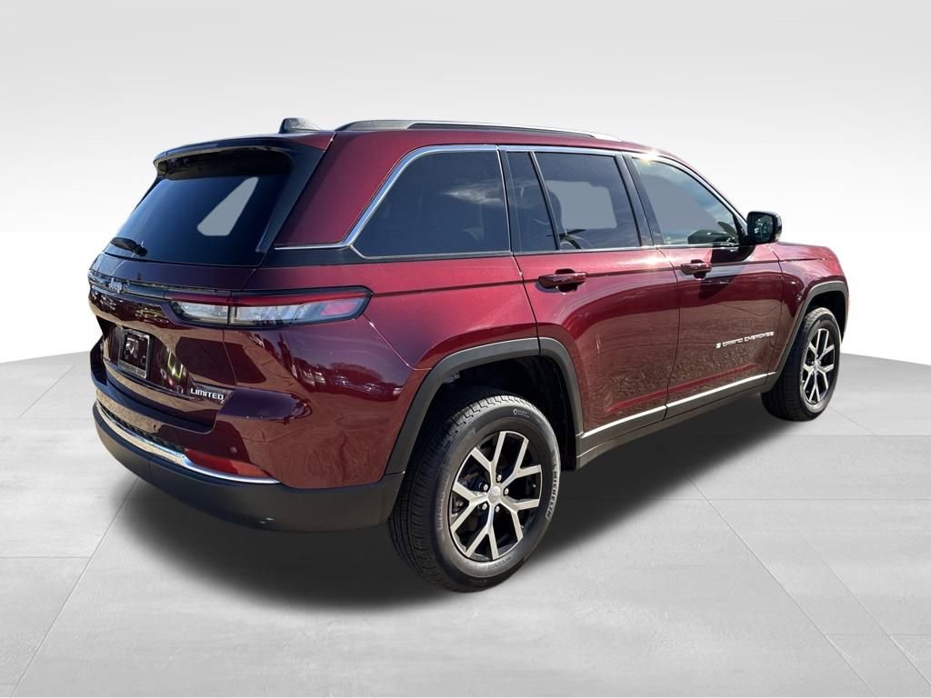 Used 2025 Jeep Grand Cherokee Limited image 5