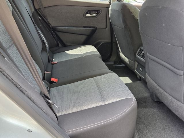 Used 2023 Nissan Rogue SV FWD image 14