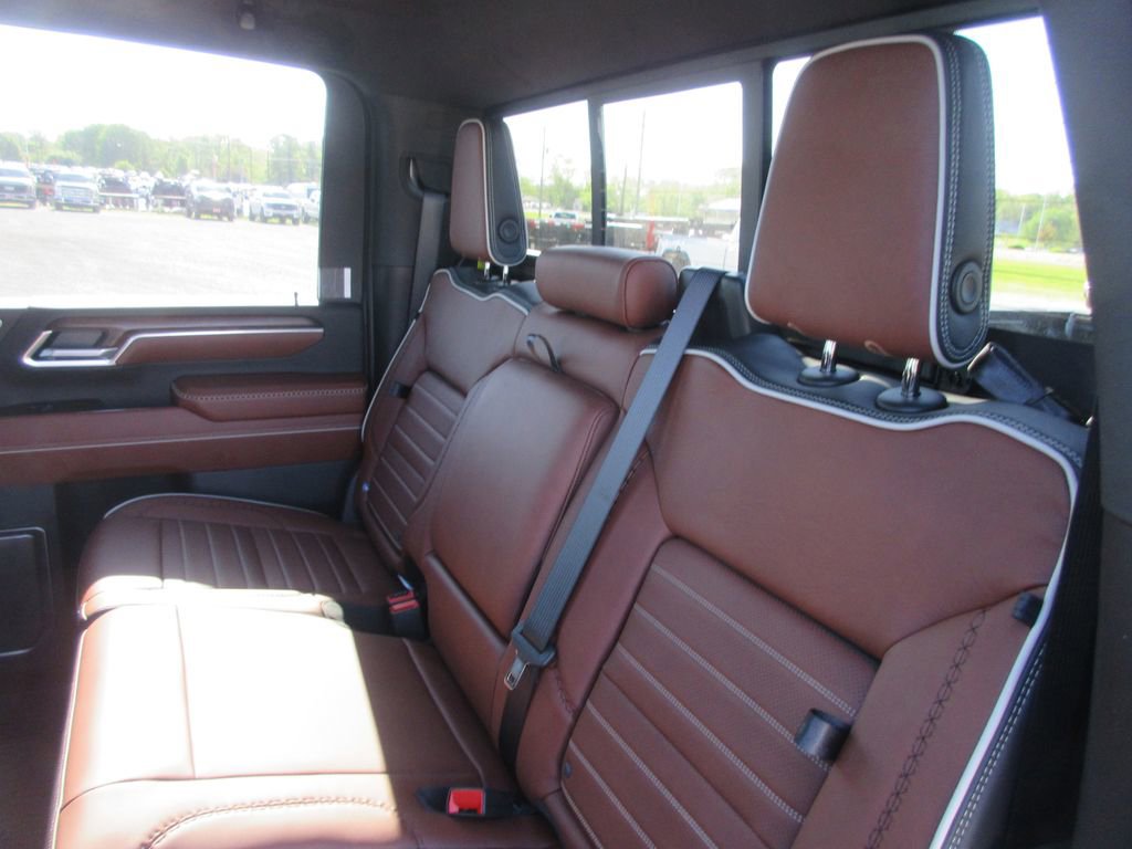 New 2026 GMC Sierra 2500 Denali Ultimate image 13
