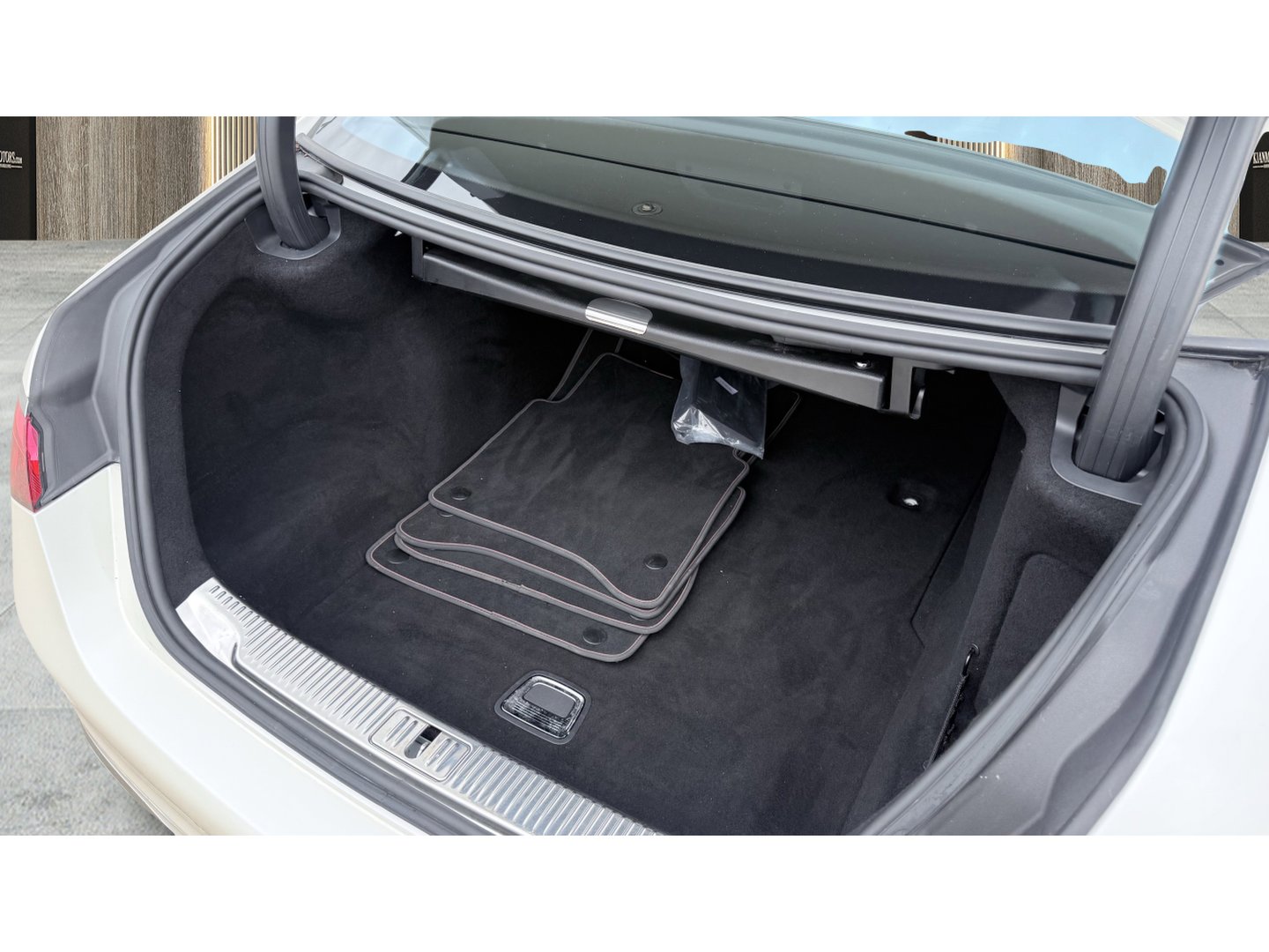 Used 2021 Mercedes-Benz S 580 4MATIC Sedan image 16