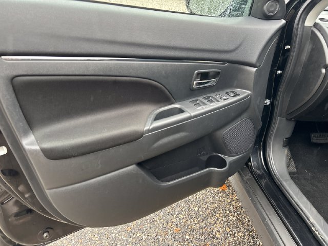 Used 2026 Mitsubishi Outlander Sport ES AWD/4WD image 12