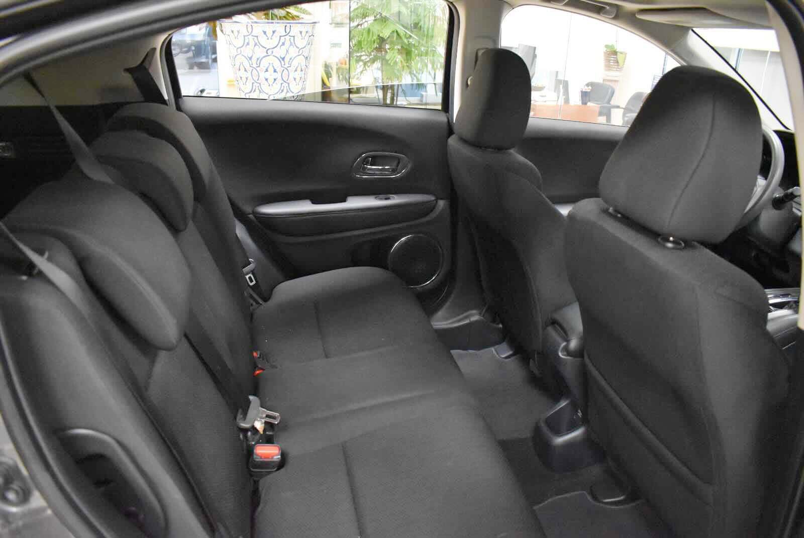 Used 2018 Honda HR-V EX image 43