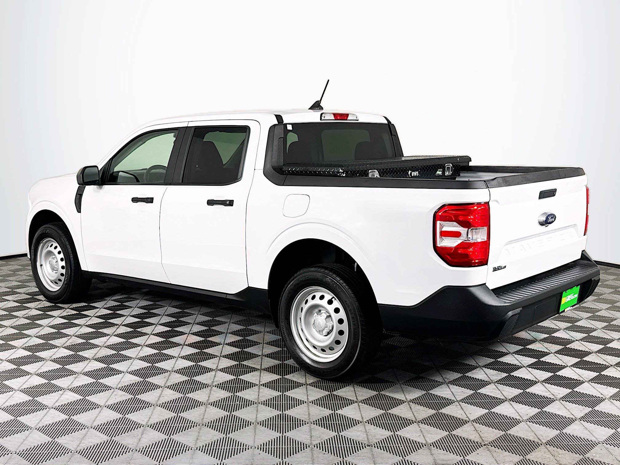 Used 2022 Ford Maverick XL FWD image 6