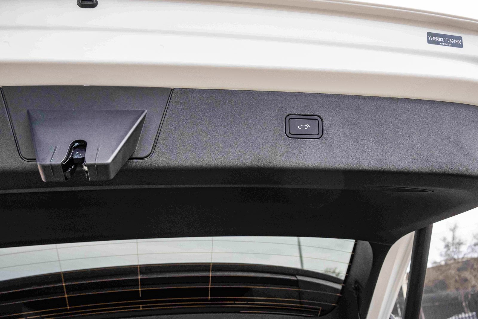 New 2026 Volvo EX30 Cross Country Ultra w/ Protection Package Premier image 26