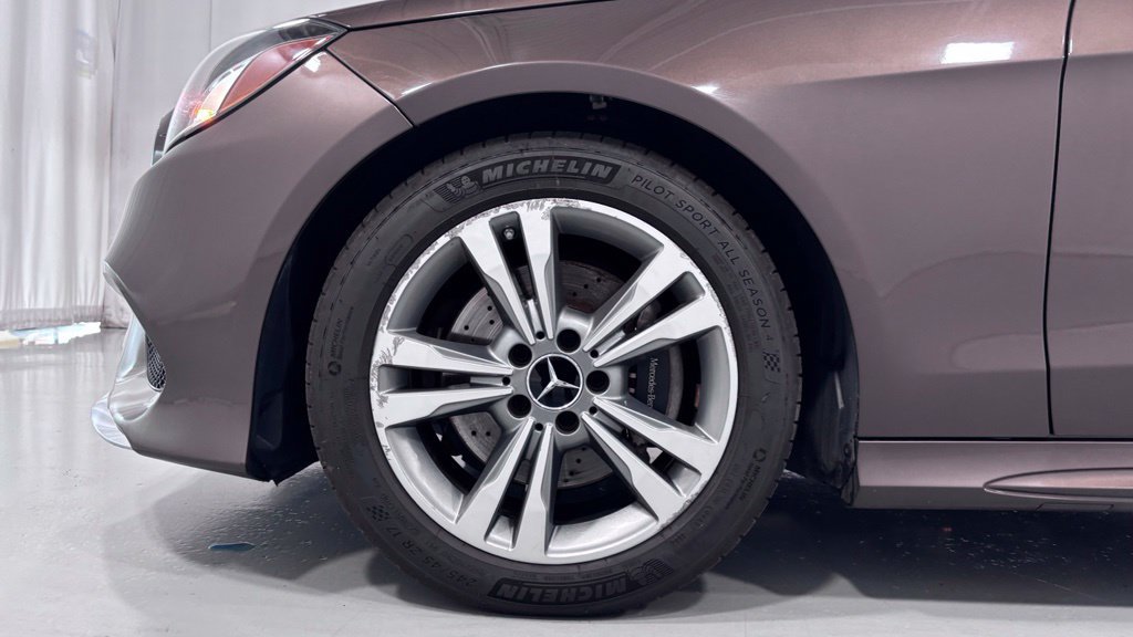 Used 2014 Mercedes-Benz E 350 4MATIC Sedan image 30