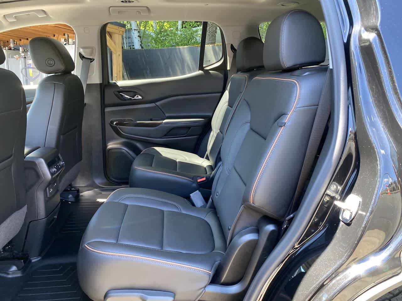 Used 2022 GMC Acadia AT4 w/ Preferred Package AWD/4WD image 16
