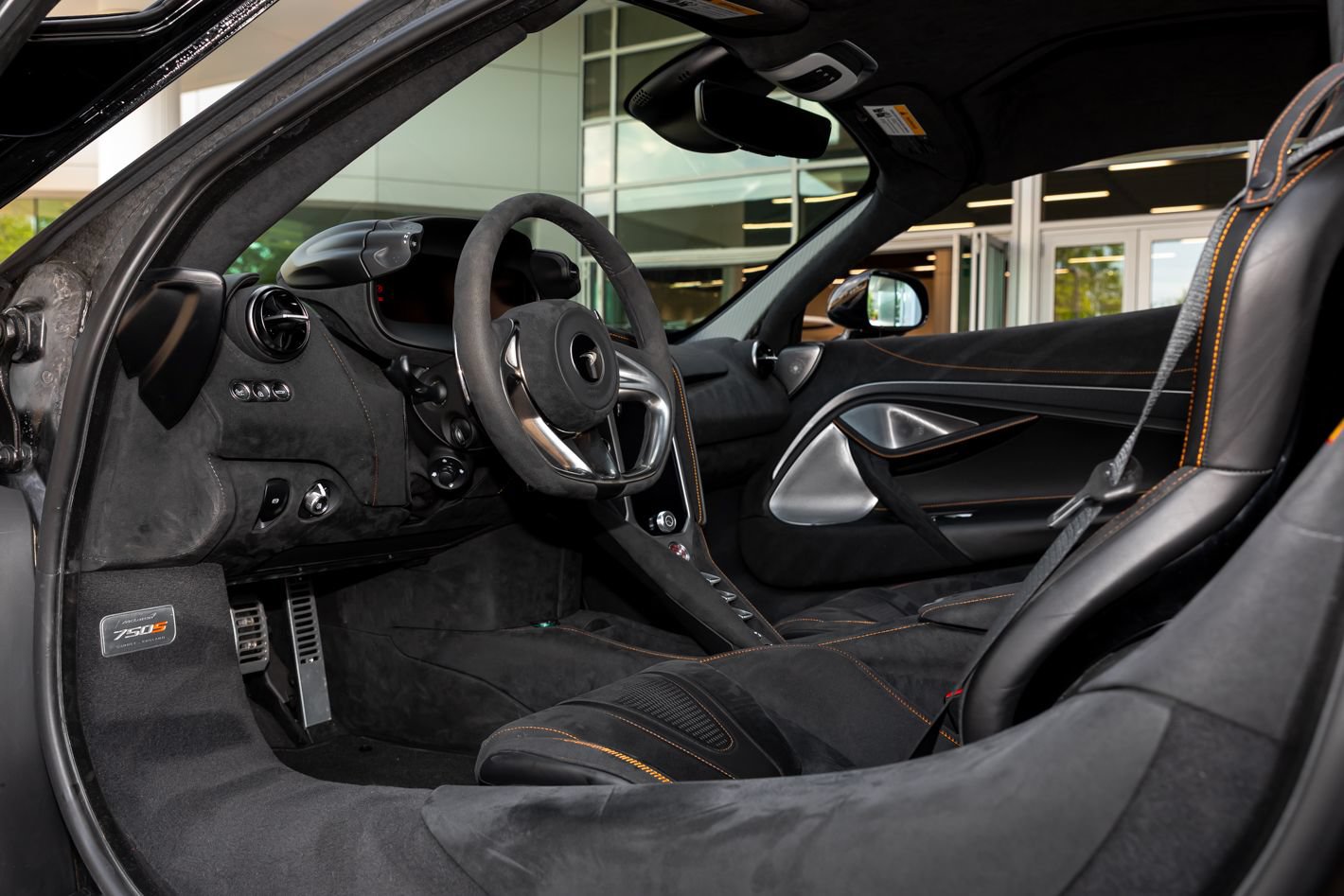 Used 2024 McLaren 750S RWD image 45