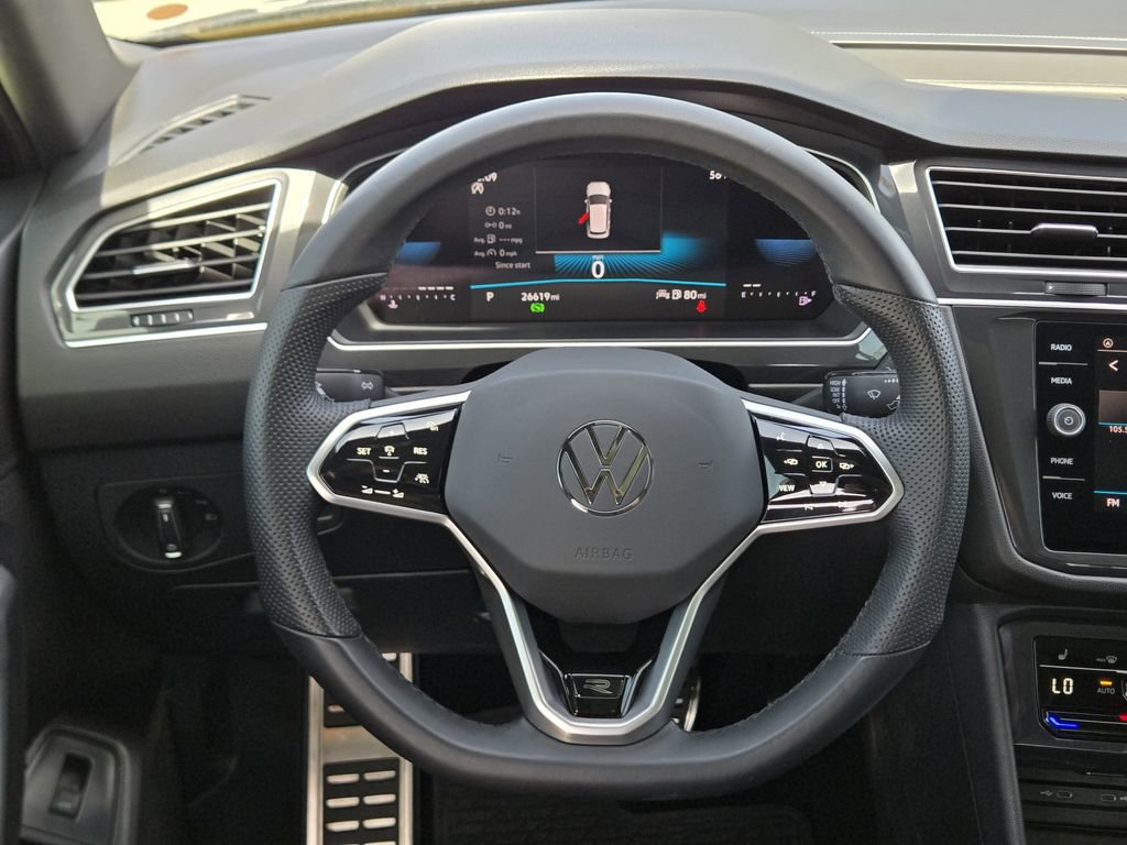 Used 2024 Volkswagen Tiguan SE R-Line image 22