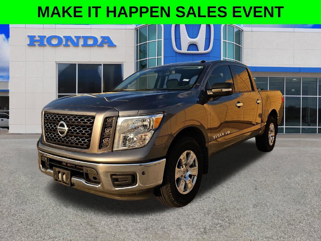 Used 2019 Nissan Titan SV w/ SV Convenience Package RWD image 5