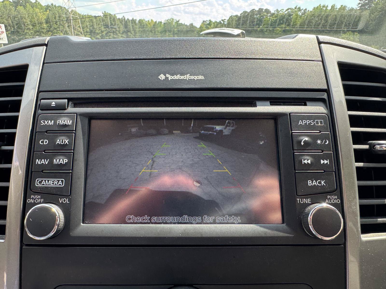 Used 2015 Nissan Frontier SL AWD/4WD image 20