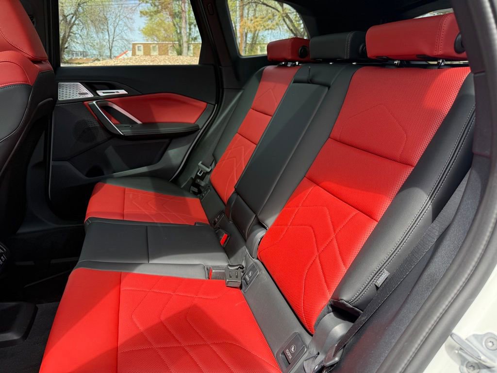 Used 2025 BMW X1 xDrive28i w/ Premium Package image 17