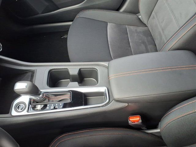 New 2025 Nissan Sentra SR image 15