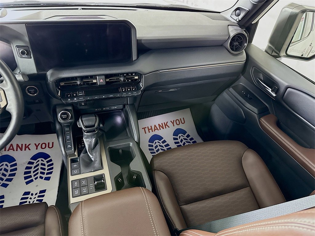 Used 2024 Toyota Land Cruiser image 28