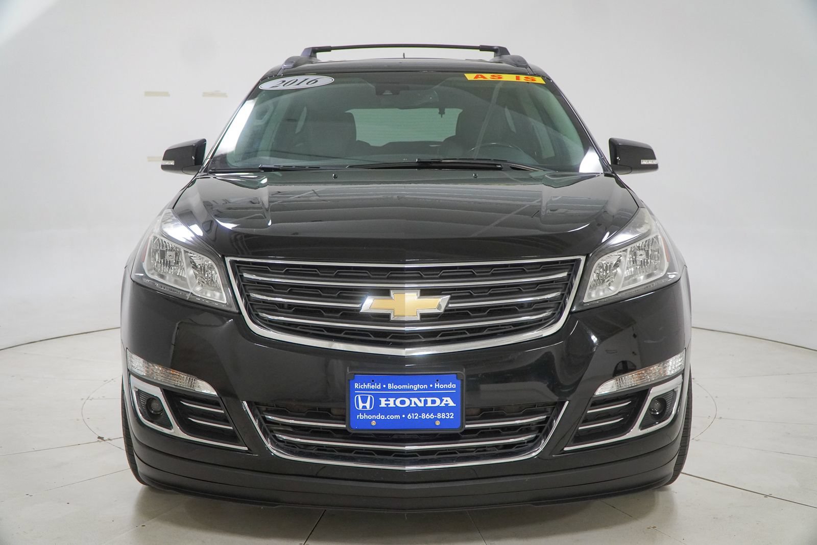 Used 2016 Chevrolet Traverse LTZ w/ LPO, 'HIT The Road' Package AWD/4WD image 2
