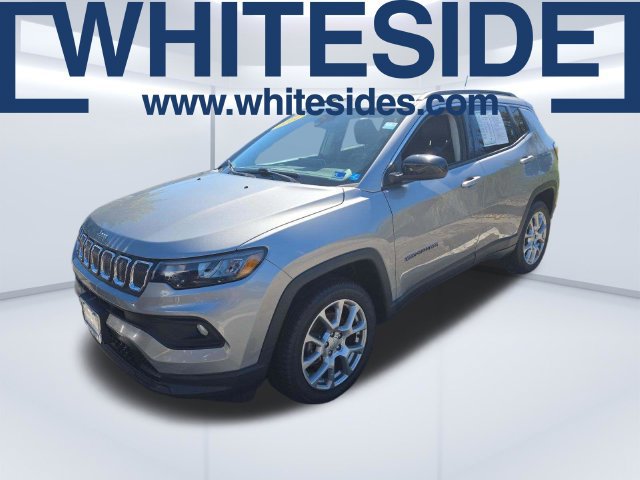 Used 2022 Jeep Compass Latitude AWD/4WD image 1