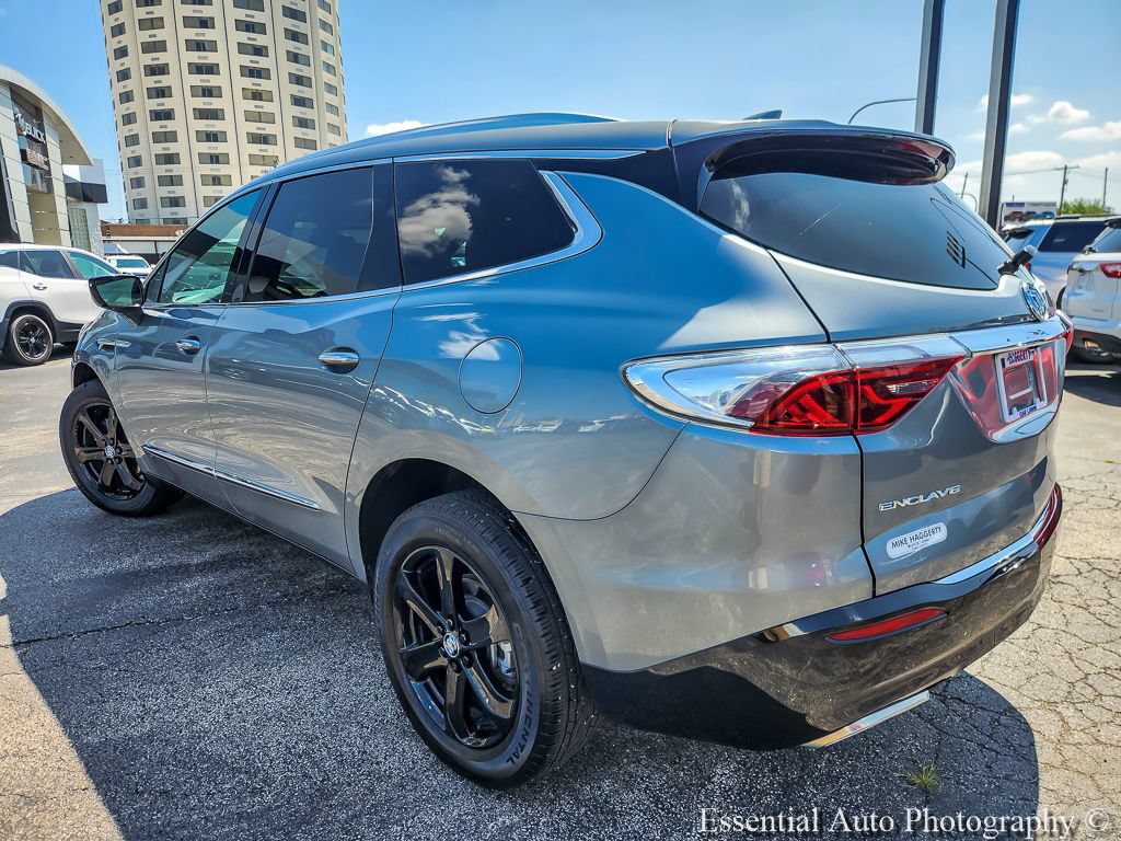 Certified 2023 Buick Enclave Essence w/ Sport Touring Edition FWD image 6
