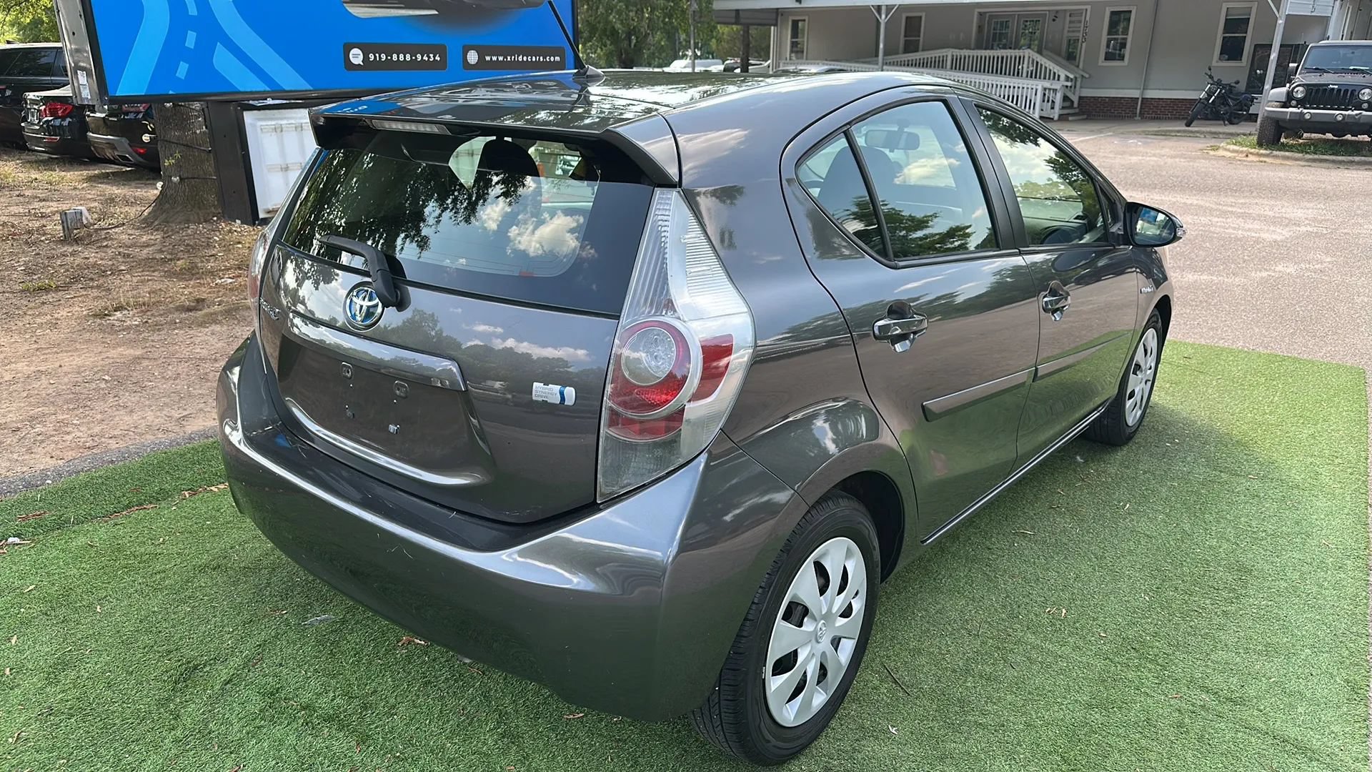 Used 2013 Toyota Prius C Two FWD image 7