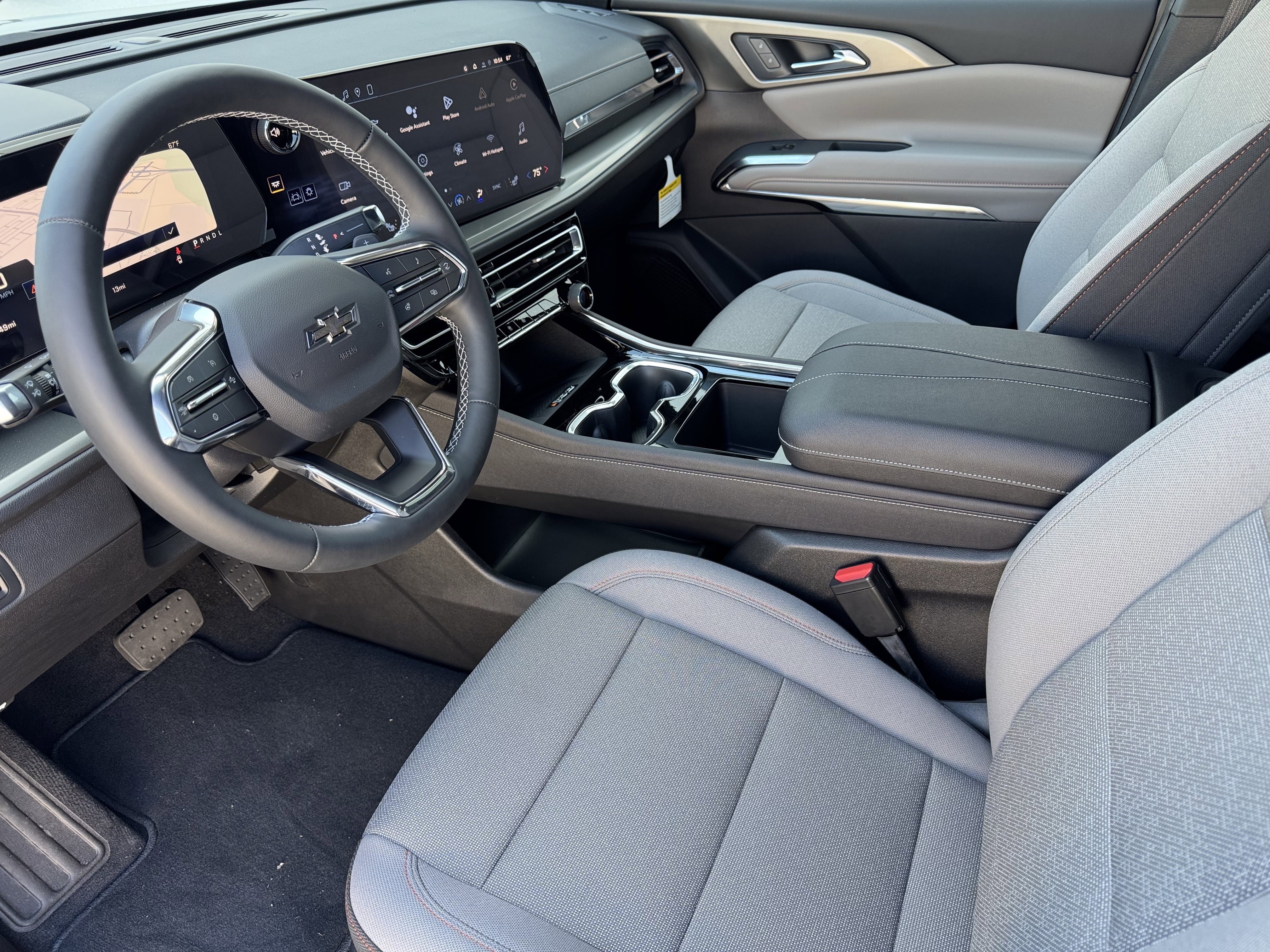 New 2026 Chevrolet Traverse LT w/ Midnight/Sport Edition FWD image 9