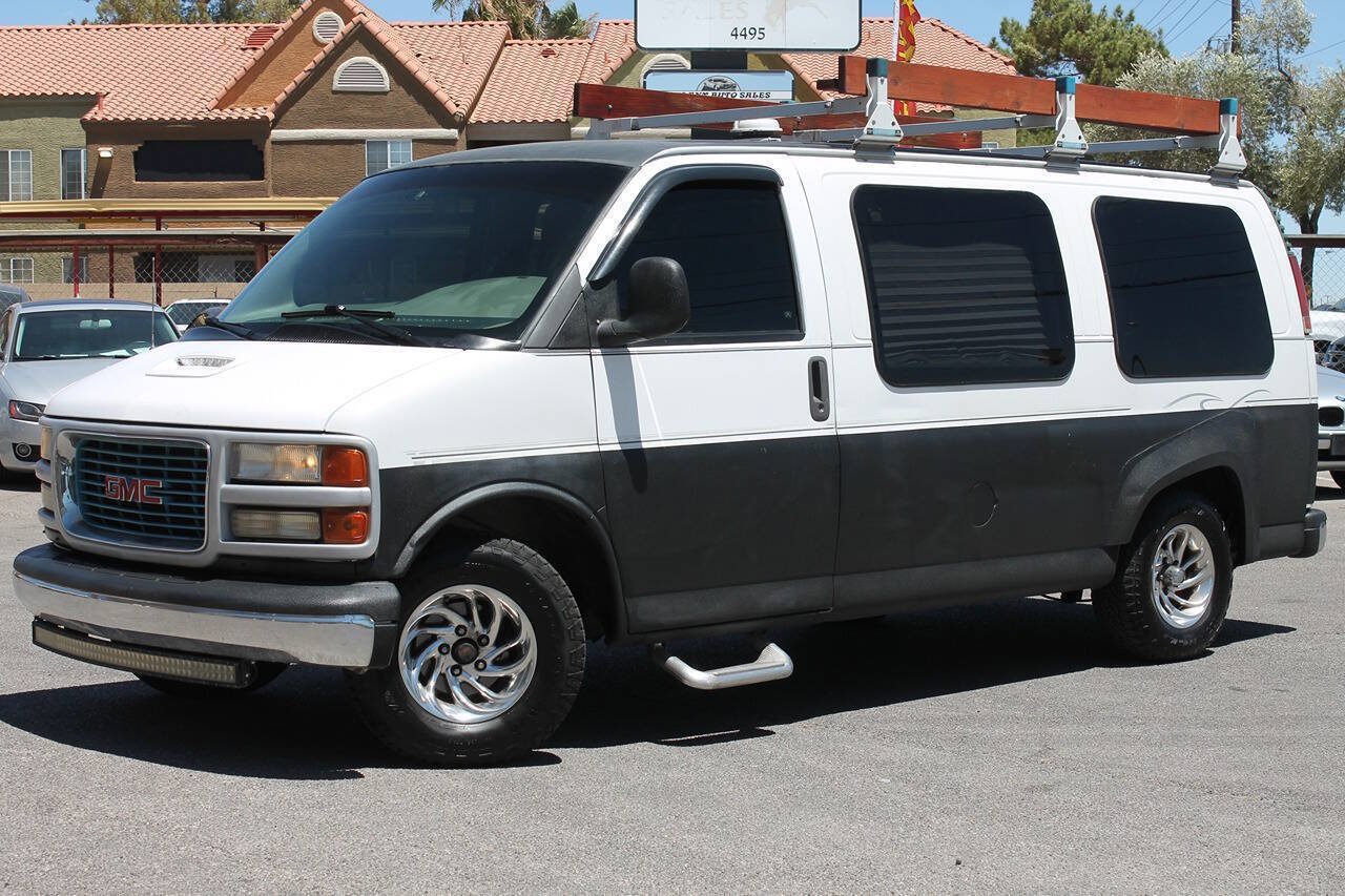 Used 2000 GMC Savana 1500 w/ Marketing Option Pkg 1SE RWD image 2