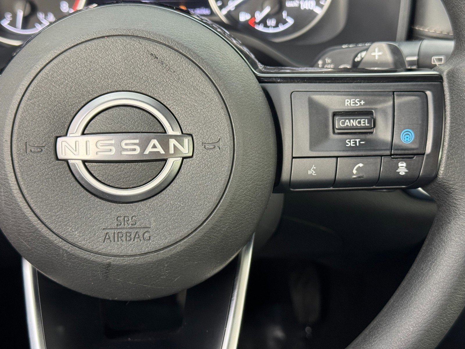 Used 2022 Nissan Rogue SV image 20