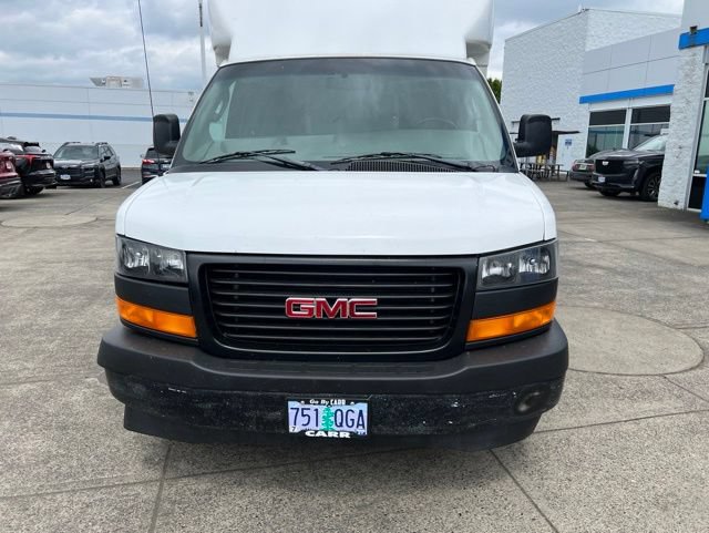 Used 2021 GMC Savana 3500 w/ Driver Convenience Package RWD image 12